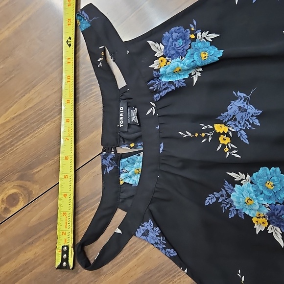 Torrid Black Tank Top with Blue and Yellow Floral Design - Picture 6 of 8